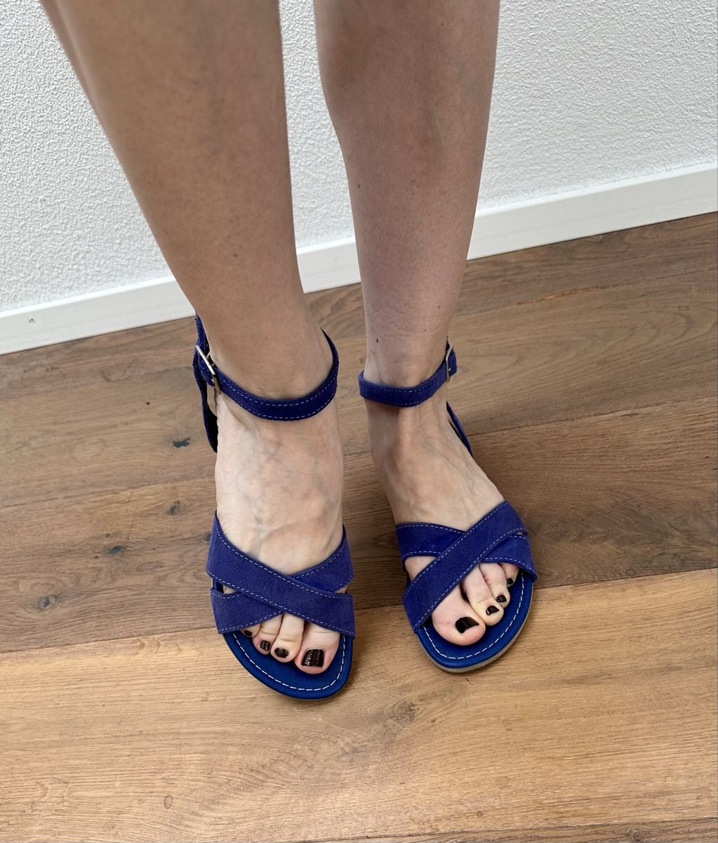 Scarpe da donna: Echtleder Wildleder Sandale neuwertig Gr 36 – Nuovo (secondo la descrizione) da Zürich venduto da tss_6qc6 1