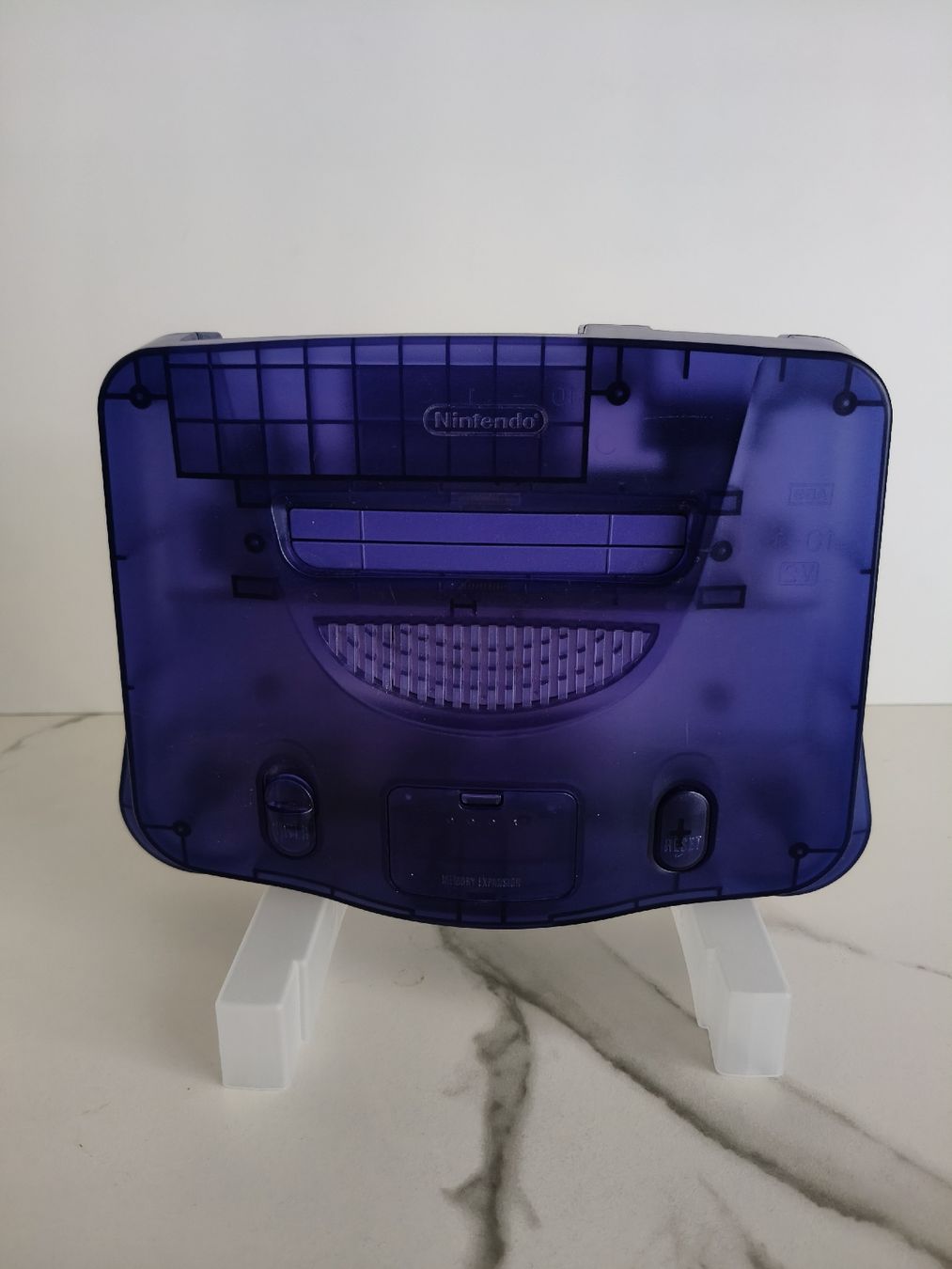 Nintendo Konsolen: Nintendo 64 N64 Violett Konsole mit Controller - Sehr gut – Gebraucht aus Oensingen von ece_8k7q 8