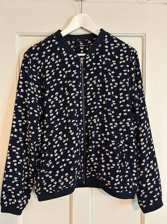 Jacken: Only Bomberjacke Grösse 40 – Gebraucht aus Bern von Nina_F