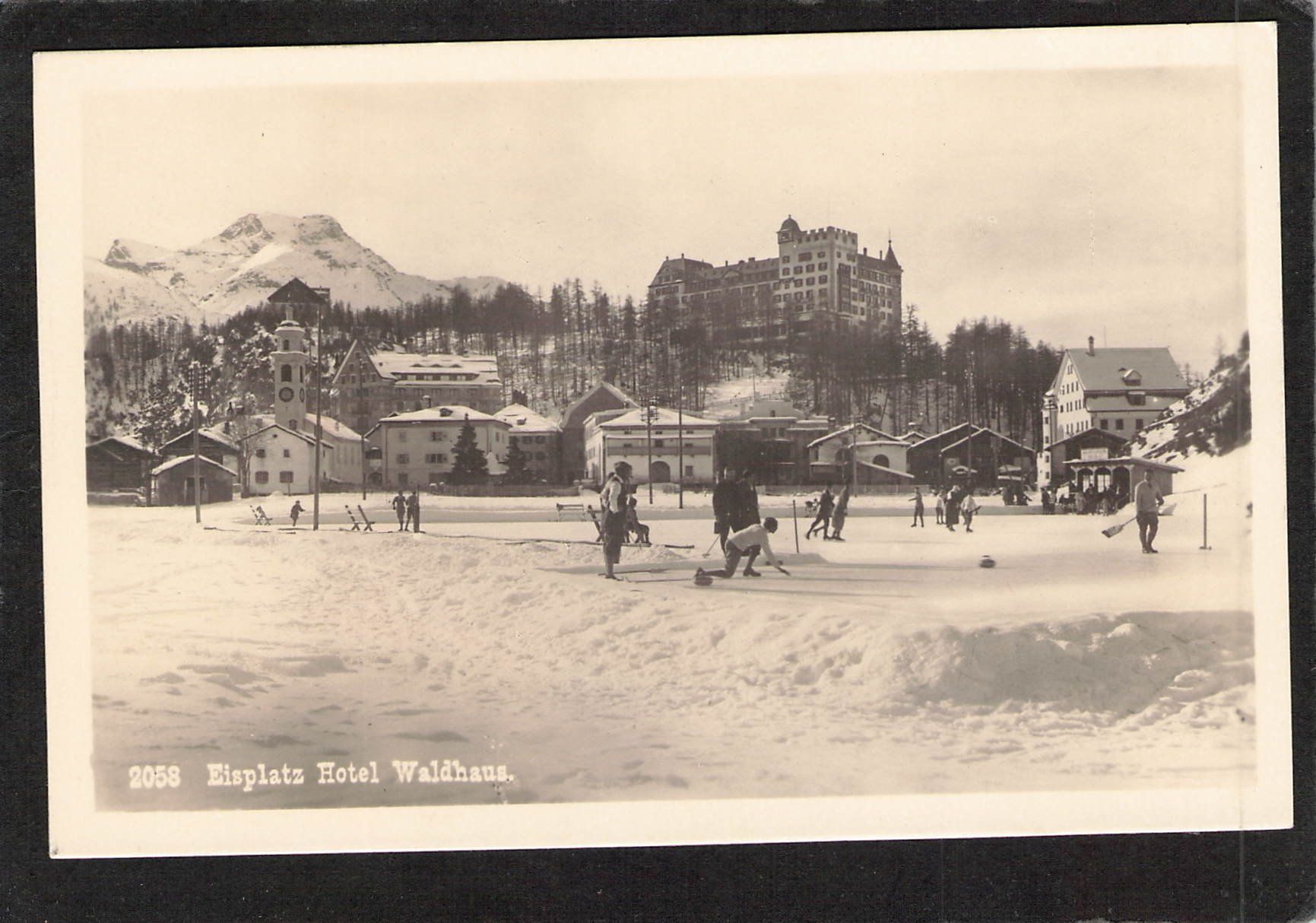 Cartoline postali: Sils Maria GR , Eisplatz Hotel Waldhaus – Usato da Reichenburg venduto da ibiza18