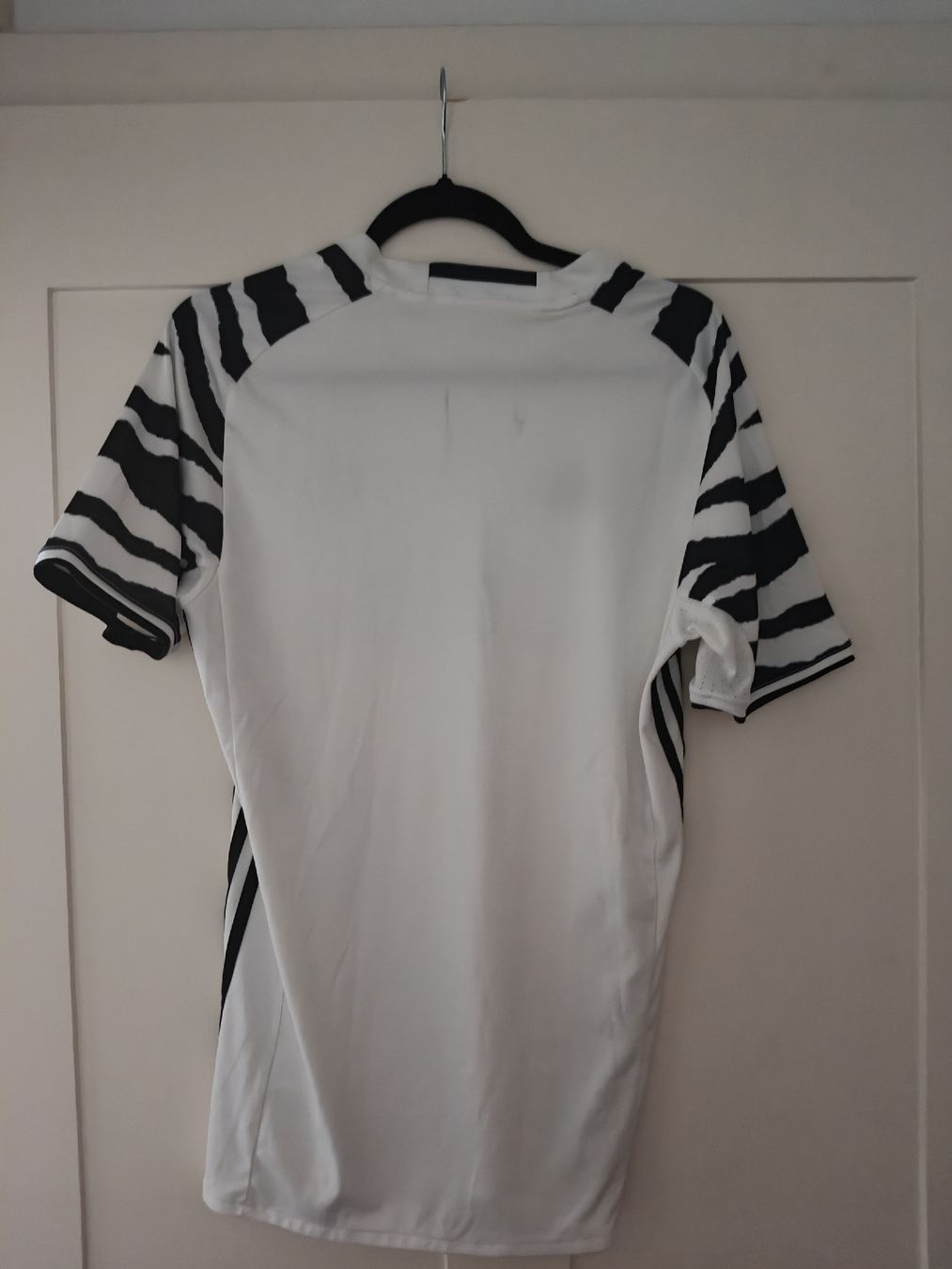 Adidas Leibchen & Hosen: Juventus 3rd Kit Saison 16/17 – Neu (gemäss Beschreibung) aus Weinfelden von FredWid 1