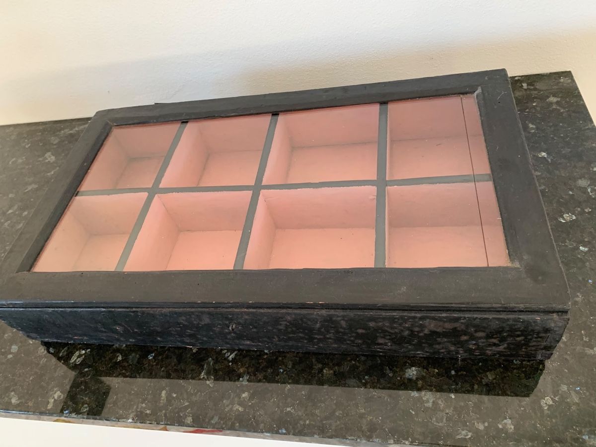 Guardaroba: Alte Schmuckschatulle mit 8 Fächern & Glasdeckel  – Usato da Niederglatt ZH venduto da AnFleischmann 1