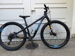 Naloo HILL BILL 26 Zoll 9 Gang leichtes Premium-Mountainbike