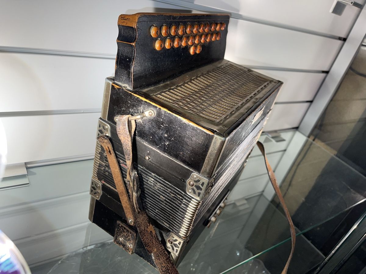 Hohner Musikinstrumente: Handorgel Antik Marke M. HOHNER Made in Germany – Gebraucht aus Siebnen von speedy63 2