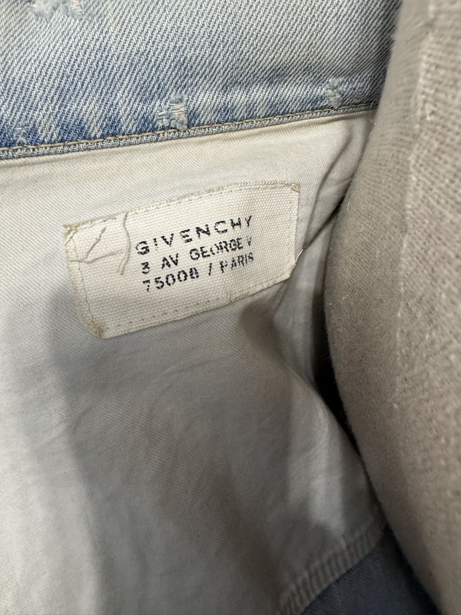 Givenchy Jacken: Veste en jeans Givenchy, taille 38 – Gebraucht aus Villars-le-Grand von fanstemymar 5