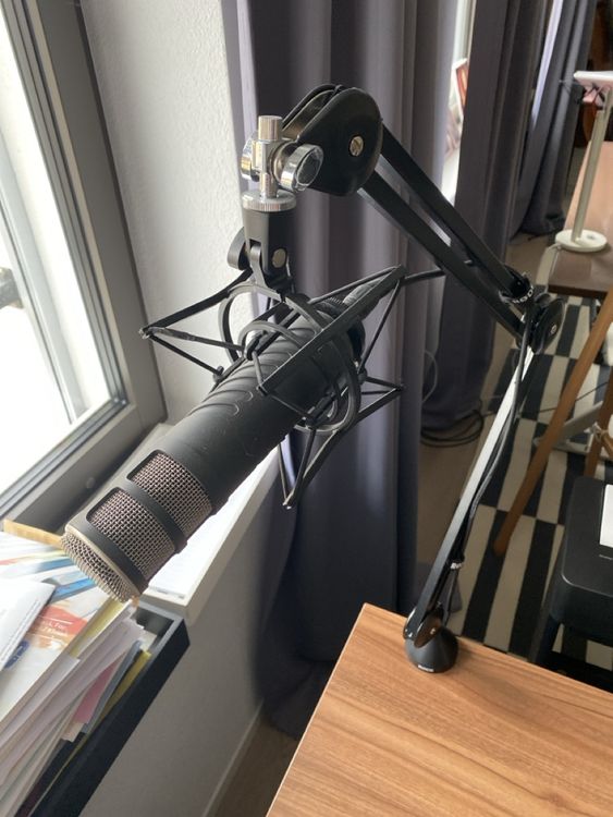 NOENNULL Mikrofonhalter Mit Heißschuh - 1,95cm Durchmesser, 1/4" Schraube, Kunststoff