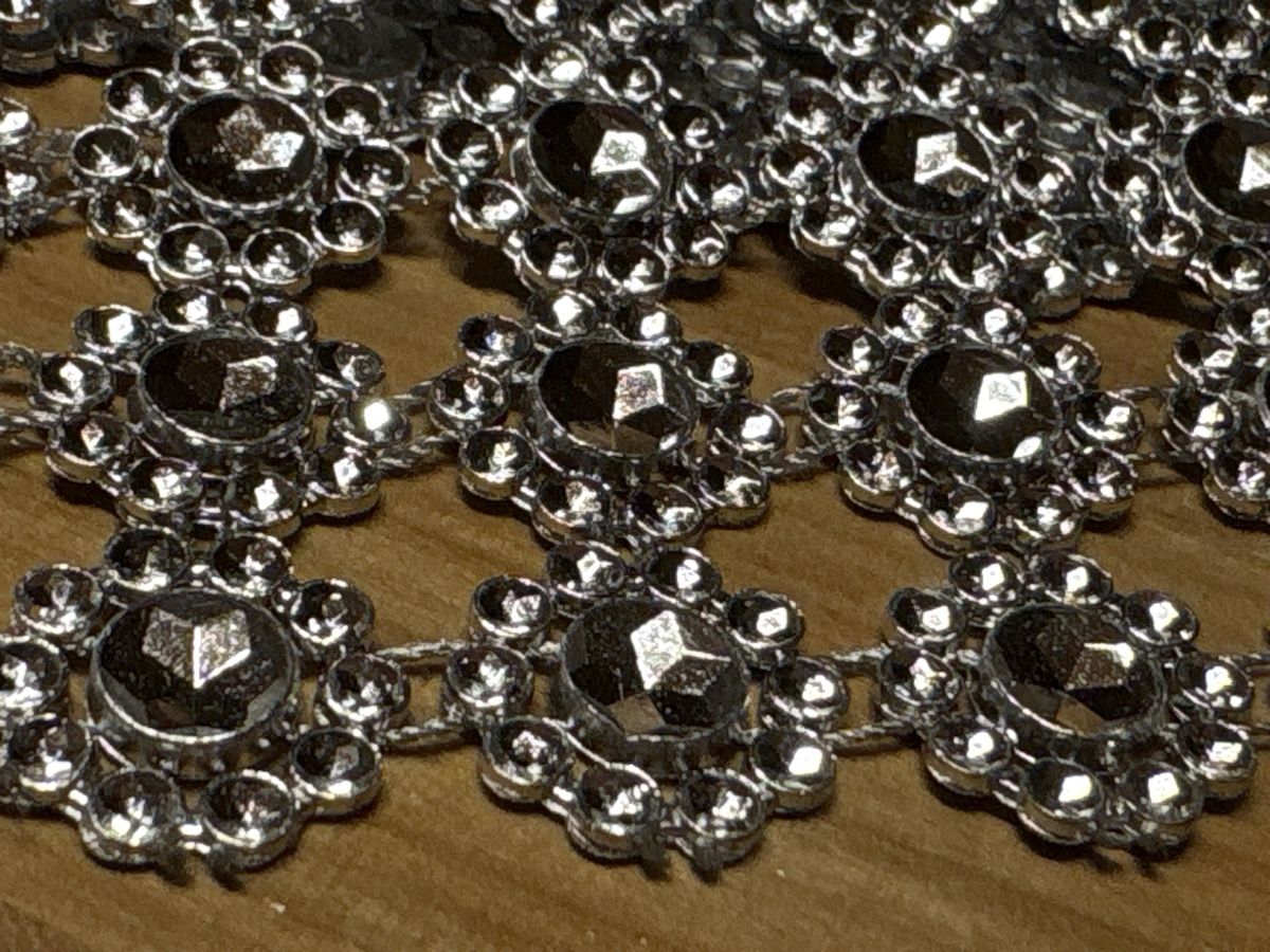 Stoffe: Kunststoff Band / Strass optik 1 Meter – Neu (gemäss Beschreibung) aus Rümlang von SchumBru10 3