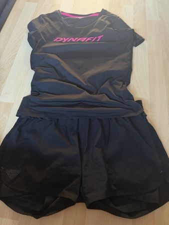 Dynafit Shirt und Shorts Grösse 42 neuwertig