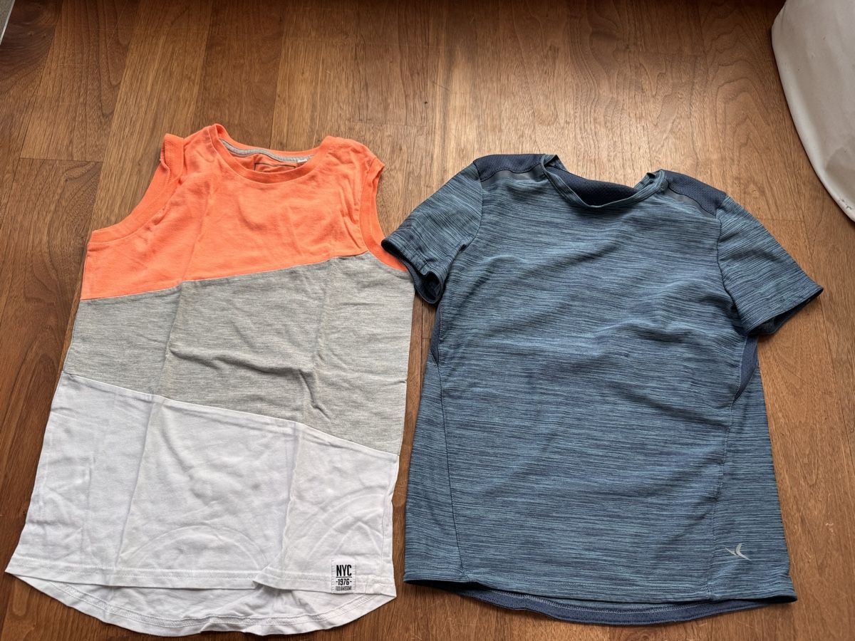 Chemises, T-shirts & Polos: Tanktops Grösse 122/128 – D'occasion à Luzern par simona80 1