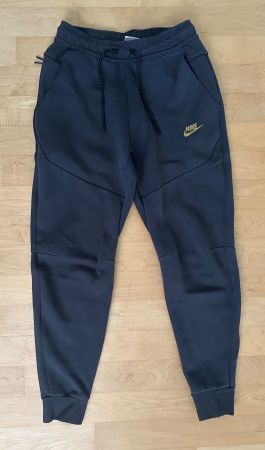 Nike Sportswear Tech Fleece Herren Trainerhose Gr. XS