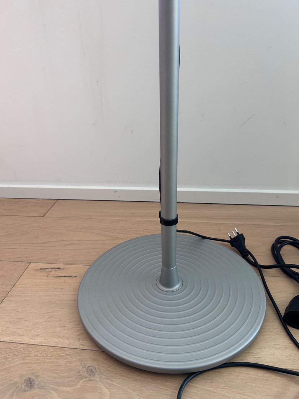Artemide Lampade: Artemide Tolomeo Mega Metall/Stoff grau – Usato da Cham venduto da bof03 1