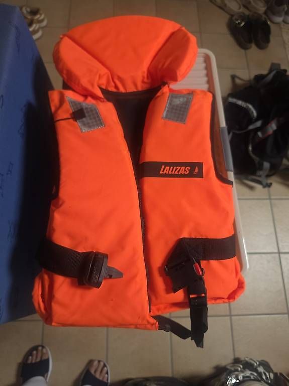 Giubbotti di salvataggio: Kinder schwimm westen – Usato da Alterswil FR venduto da san_nbr6 1