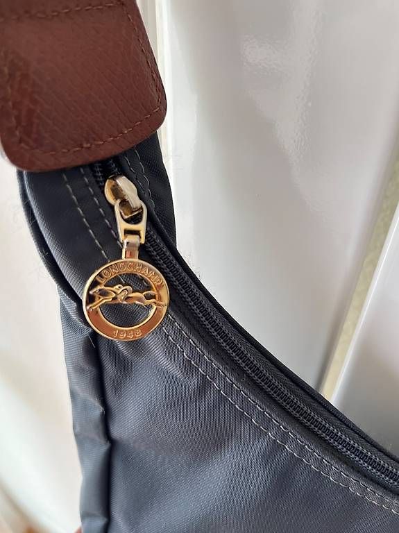 Taschen für Damen: Longchamp Hobo Shoulder Bag – Gebraucht aus Merlischachen von Gitta-13 2
