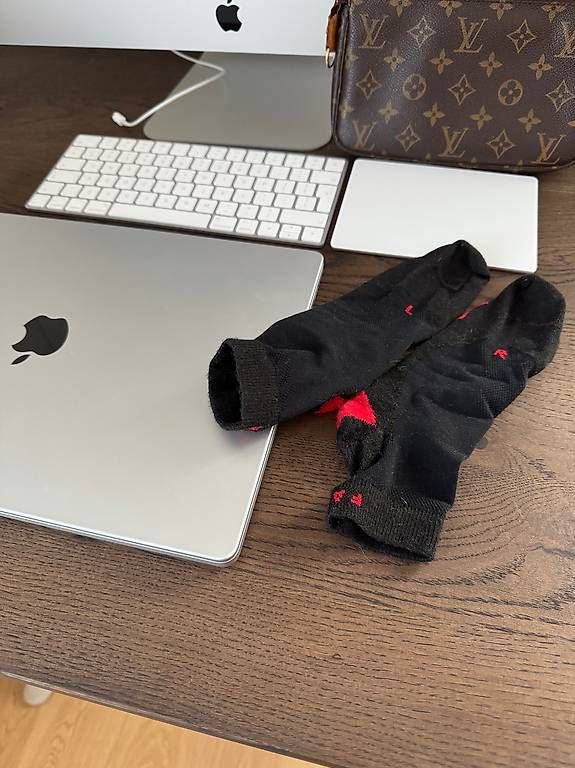 Falke Calze: Falke Socken Schwarz, Größe 41-42 EU – Usato da Schübelbach venduto da Rahnmont 3
