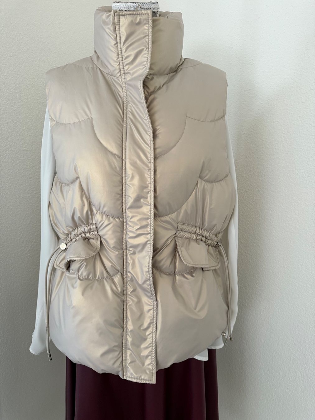 Gilet & Giacche senza maniche: Weste Gilet - beige – Nuovo e nell'imballaggio originale da Alpnach Dorf venduto da ljusja
