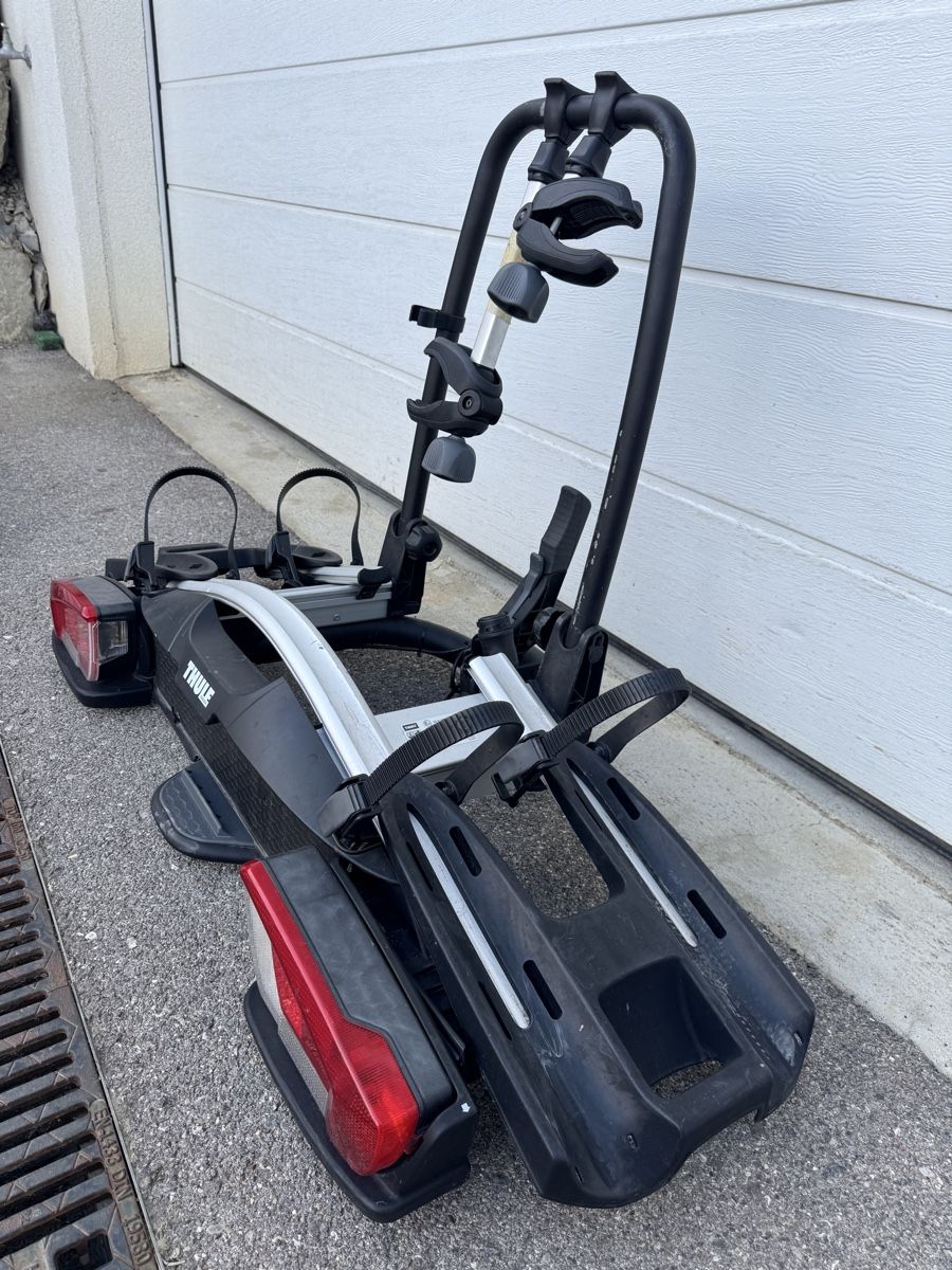 Thule Portapacchi: Thule VeloCompact 924 (2 bici) – Usato da Cottens FR venduto da d52461 2