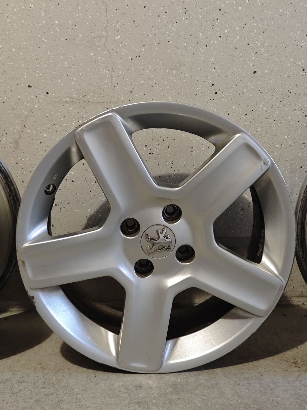 Peugeot Cerchioni: Felgen Peugeot Challenger 2 – Usato da Spiez venduto da G555CS 2