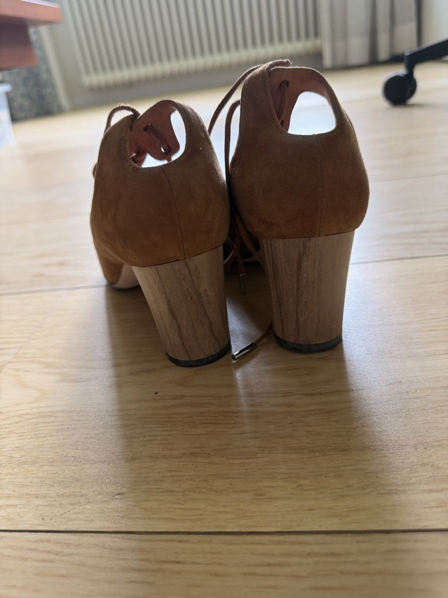 Jimmy Choo Damenschuhe: Jimmy Choo Sandalen – Gebraucht aus Zürich von cha_y9x8 2