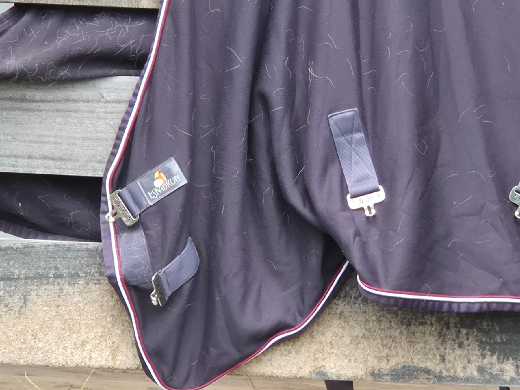 Coperte: Eskadron by Nici Abschwitzdecke 135 – Usato da Meggen venduto da Orrinka20 3