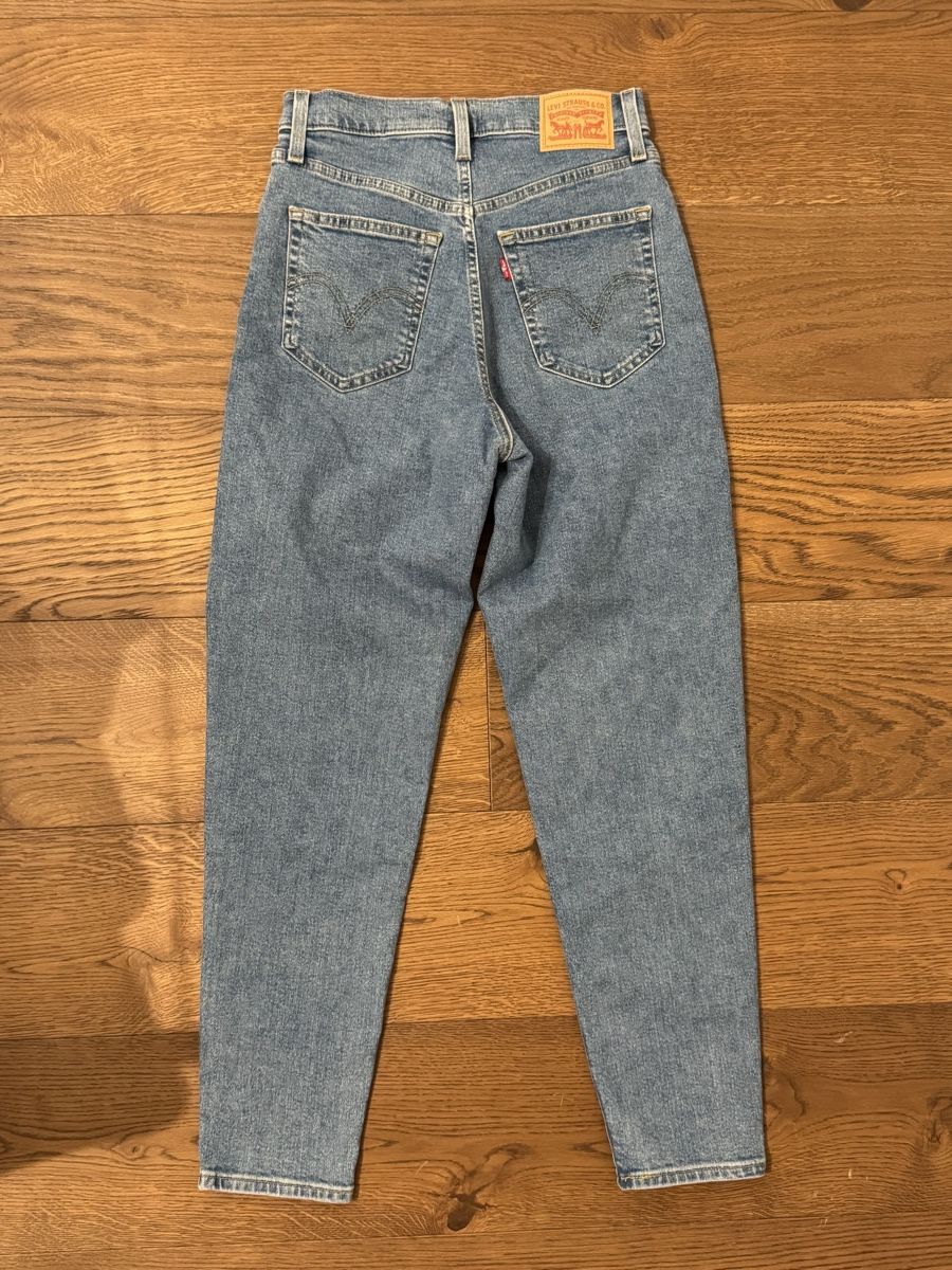 Levi's Jeans: Levis High Waisted Mom Jeans – Neuf (Voir description) à Meilen par nic_77cd 1