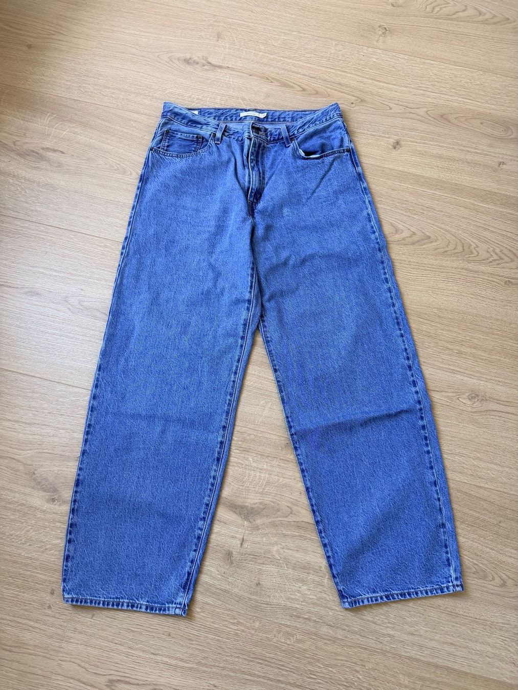 Levi's Jeans: Levis Baggy dad 31/32 – Usato da Mézières VD venduto da Unforgettable 1