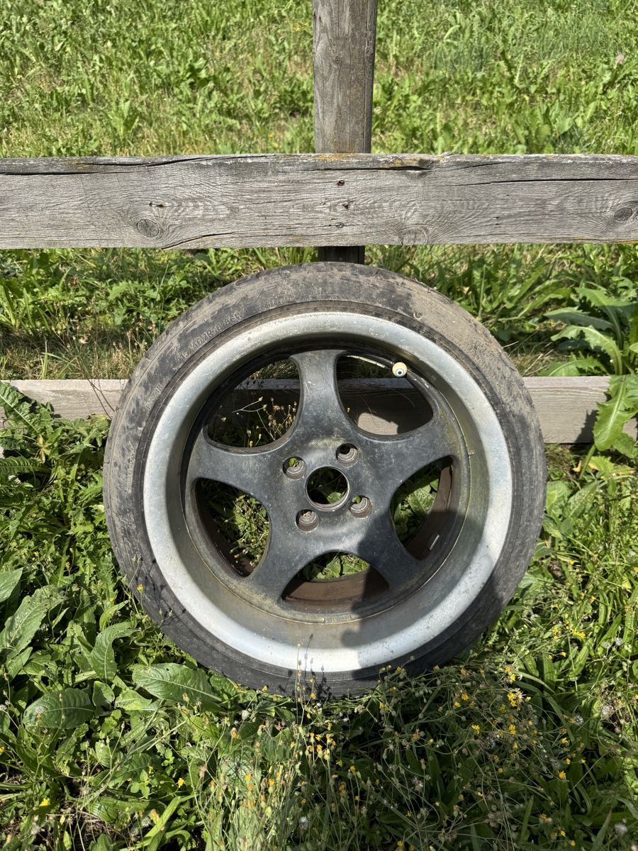 Pneus & Kompletträder: Borbert 9x16 Vw Golf G60 – Gebraucht aus Sargans von tdipower95