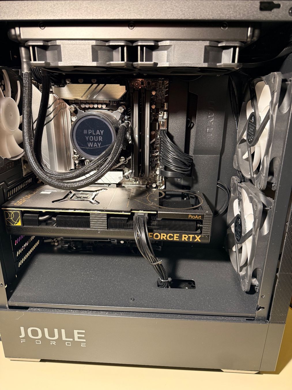 Intel PCs: Gaming PC Joule Performance Intel i7 RTX4080S 64GB RAM – Gebraucht aus Altdorf UR von Roszak 4
