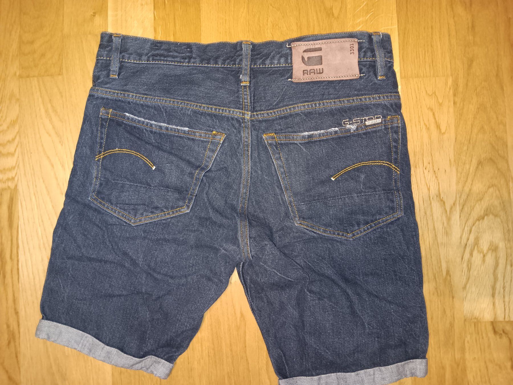 Jeans: Kurze Jeanshose ,Size 31 – Neu (gemäss Beschreibung) aus aarburg von macacito 1