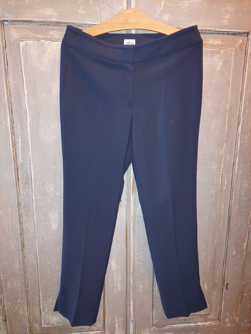 Armani Pantaloni: Armani Collezioni . Hose stahlblau 36 – Nuovo e nell'imballaggio originale da Besenbüren venduto da teluride89