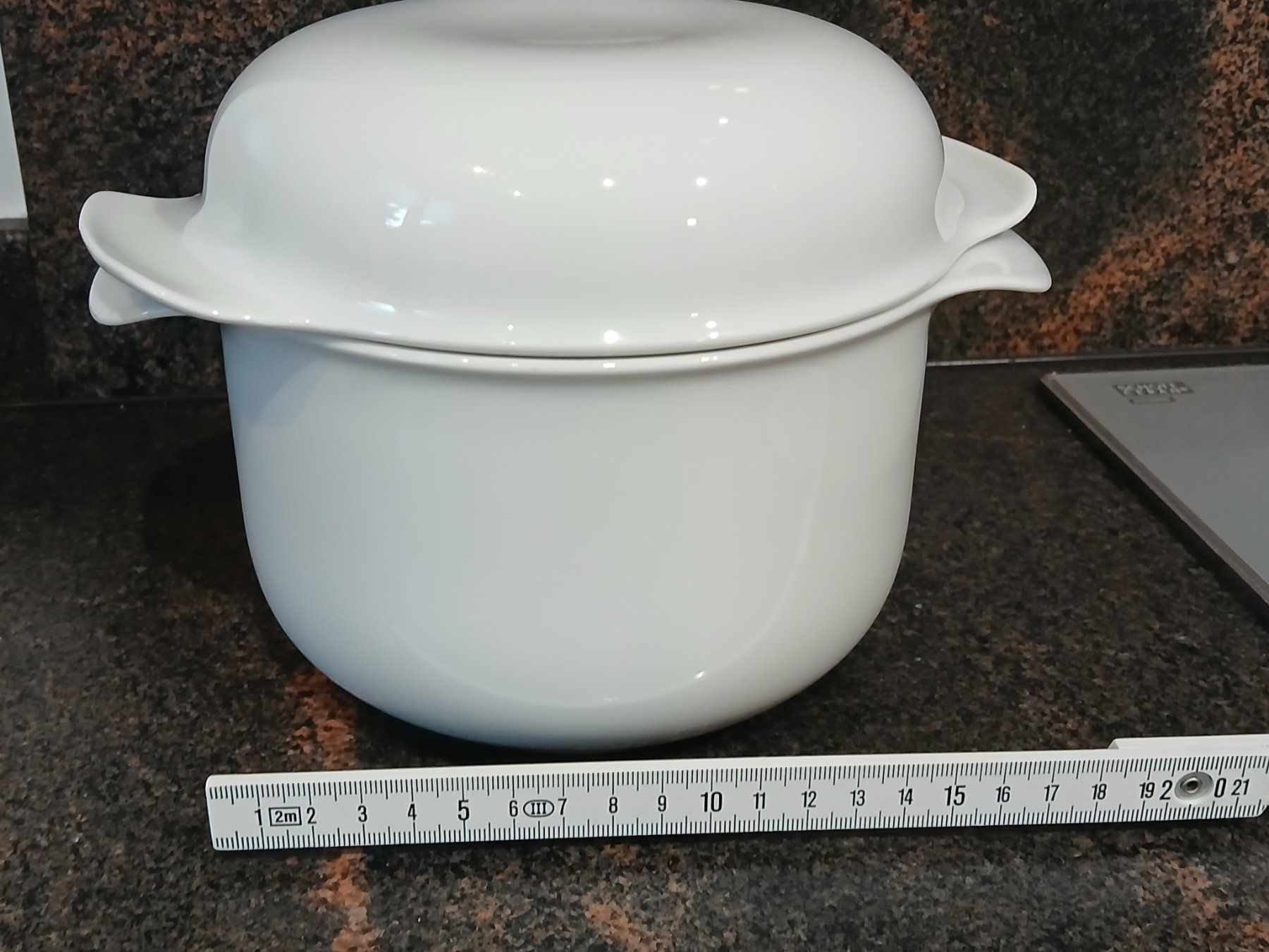 Hutschenreuther Ciotole: Hurtschenreuther Suppenschüssel mit Deckel – Usato da Ormalingen venduto da ormabey 2