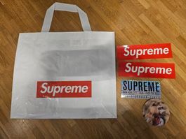 Supreme sac 32x37cm + 4x autocollant