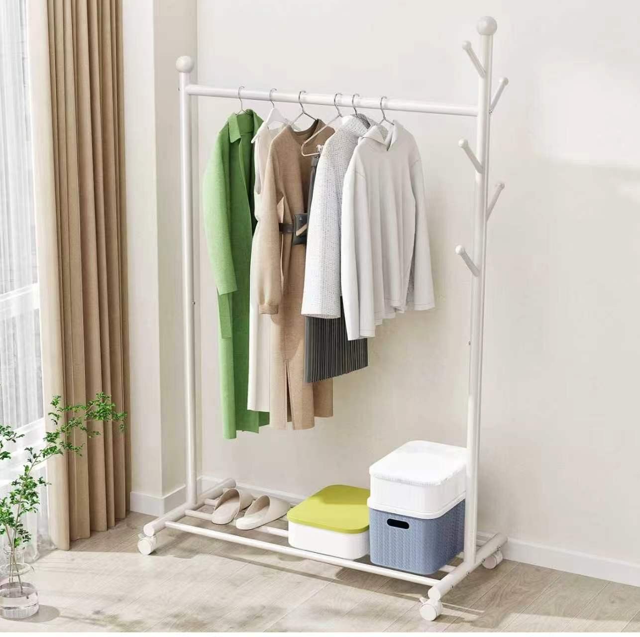 Altro in Decorazioni & Accessori: Kleiderständer auf Rollen – Usato da Dübendorf venduto da han_n5ph