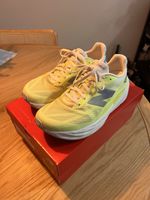 New Balance FuelCell Rebel v5, Gr. 44