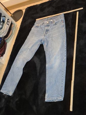 Weekday Barrel Jeans blau Grösse 28/30 Gebrauchsspuren