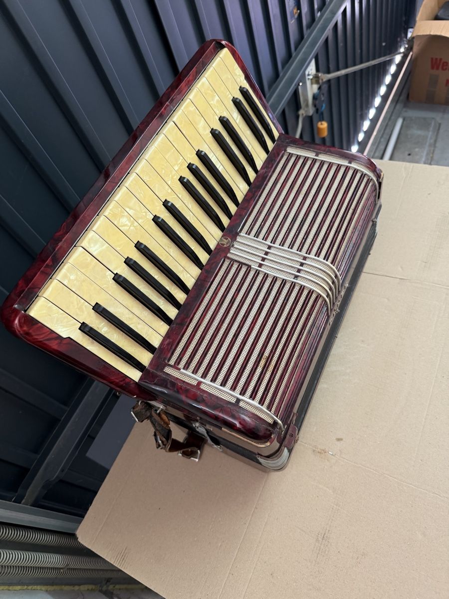 Hohner Strumenti musicali: Akkordeon Oehler aus Nachlass Zustand siehe Bilder – Difettoso da Kreuzlingen venduto da Roller-Werkstatt 3