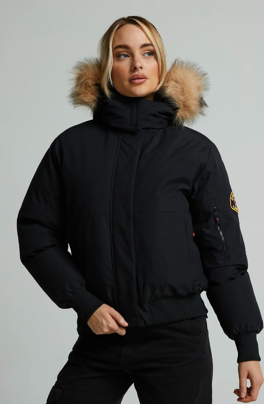 Giacche: ✨ Zavetti Canada OLIVIA Winterjacke - S - Hooded Bomber – Nuovo e nell'imballaggio originale da Thalwil venduto da VitaMini 7