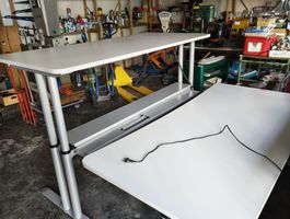2x Höhenverstellbarer Schreibtisch weiss