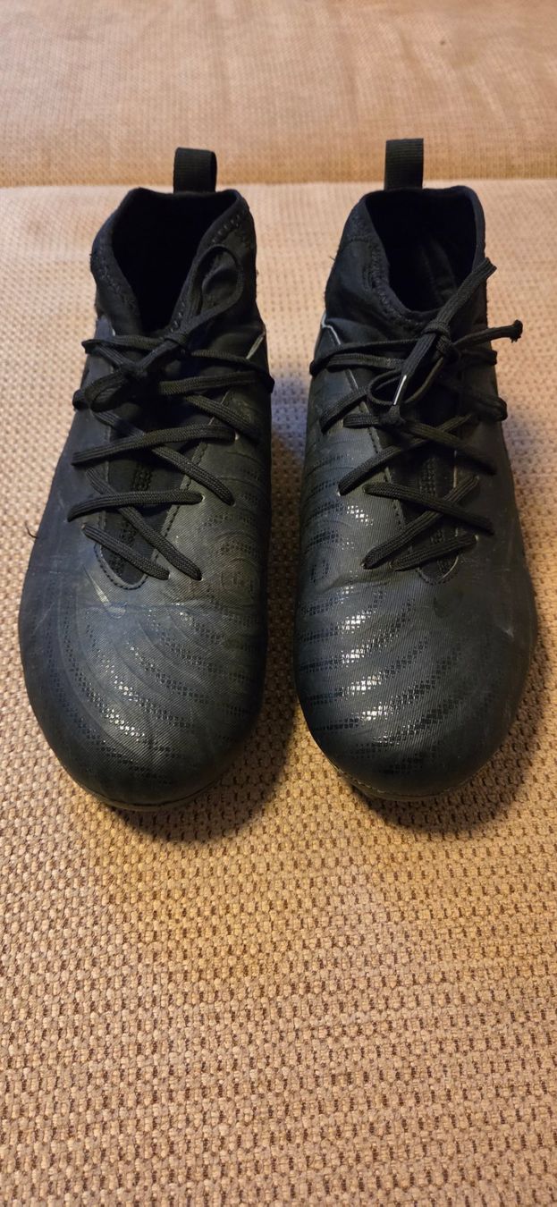 Nike Scarpe da uomo: Fussballschuhe Nike schwarz – Usato da Basel venduto da vicentemarti 1