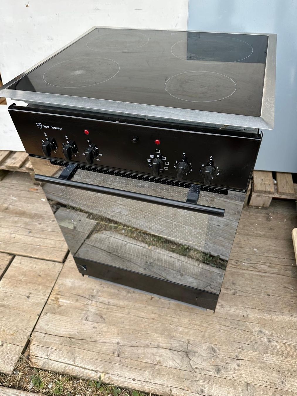 V-Zug Herde: Backofen mit Glaskeramik V-ZUG – Gebraucht aus Spreitenbach von Space_X 1