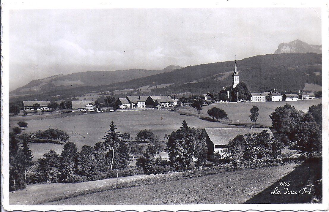 Cartoline postali: LA JOUX, vue générale avec une ferme en 1er plan – Usato da Les Verrières venduto da Scampi0