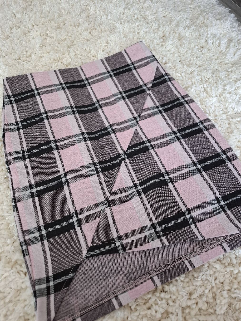 Gonne: jupe à carreaux rose-noir taille M – Usato da Ecublens FR venduto da ame_y8tq 1