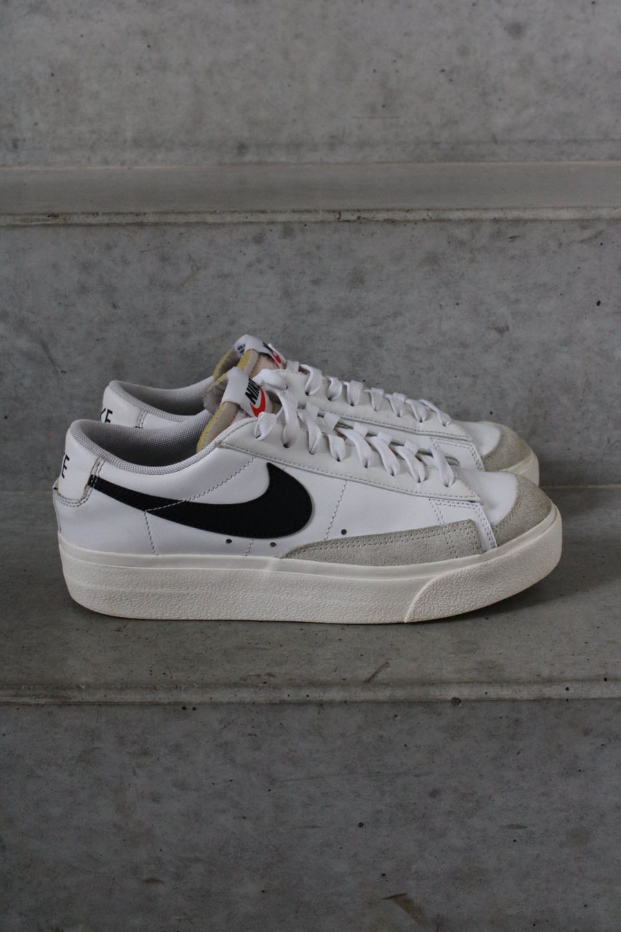 Nike Scarpe da uomo: Nike Blazer Low '77 Platform Sneakers – Usato da St. Gallen venduto da look-twice 1