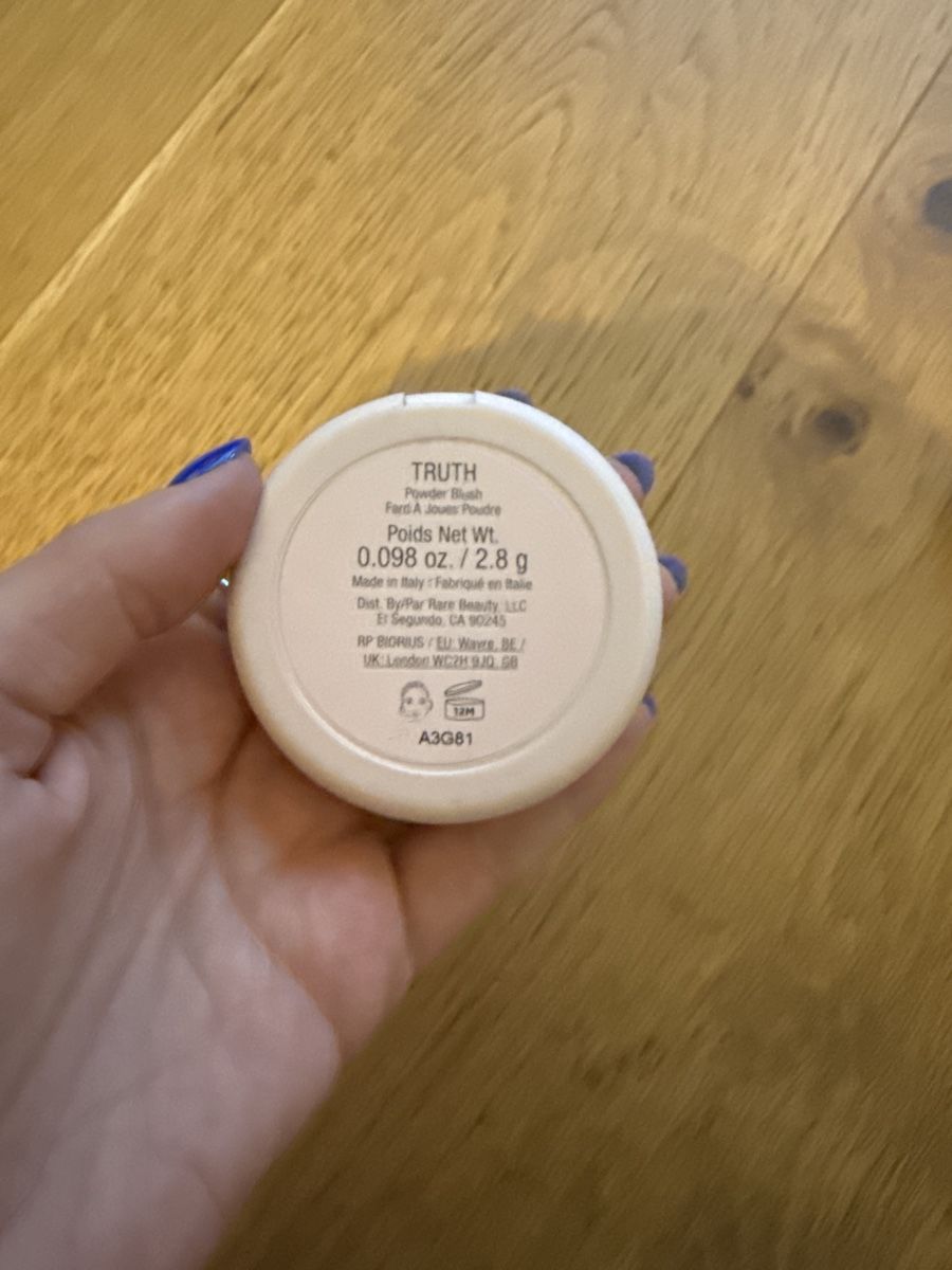 Make-up: Truth Powder Blush - Used Once - Great Value - Makeup – Nuovo (secondo la descrizione) da St-Gingolph venduto da Ynatka 2