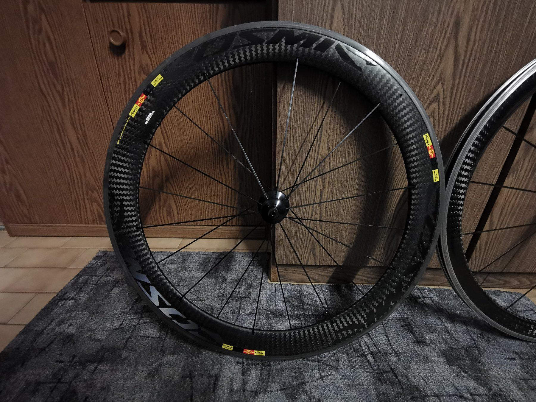 Mavic Pezzi di ricambio: Carbon laufrader Mavic cosmic – Usato da Bosco Luganese venduto da svi_vv9w 1