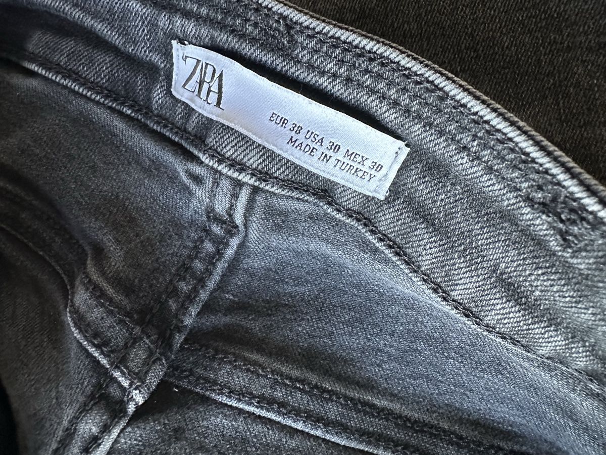 Zara Jeans: Jeans Zara – Usato da Carouge GE venduto da cytoplan 2