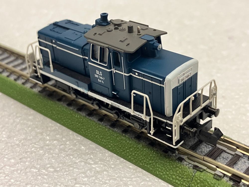 Trix Modelleisenbahnen: Minitrix Staiber 2005,3 N= Em 3/3 BLS 260 749-7 - NEU in OVP – Neu (gemäss Beschreibung) aus Thun von retoolinoo