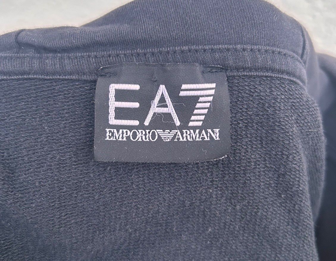 Giacche: EA7 Zipper mit Kaputze – Usato da Toffen venduto da dis_9tlf 2