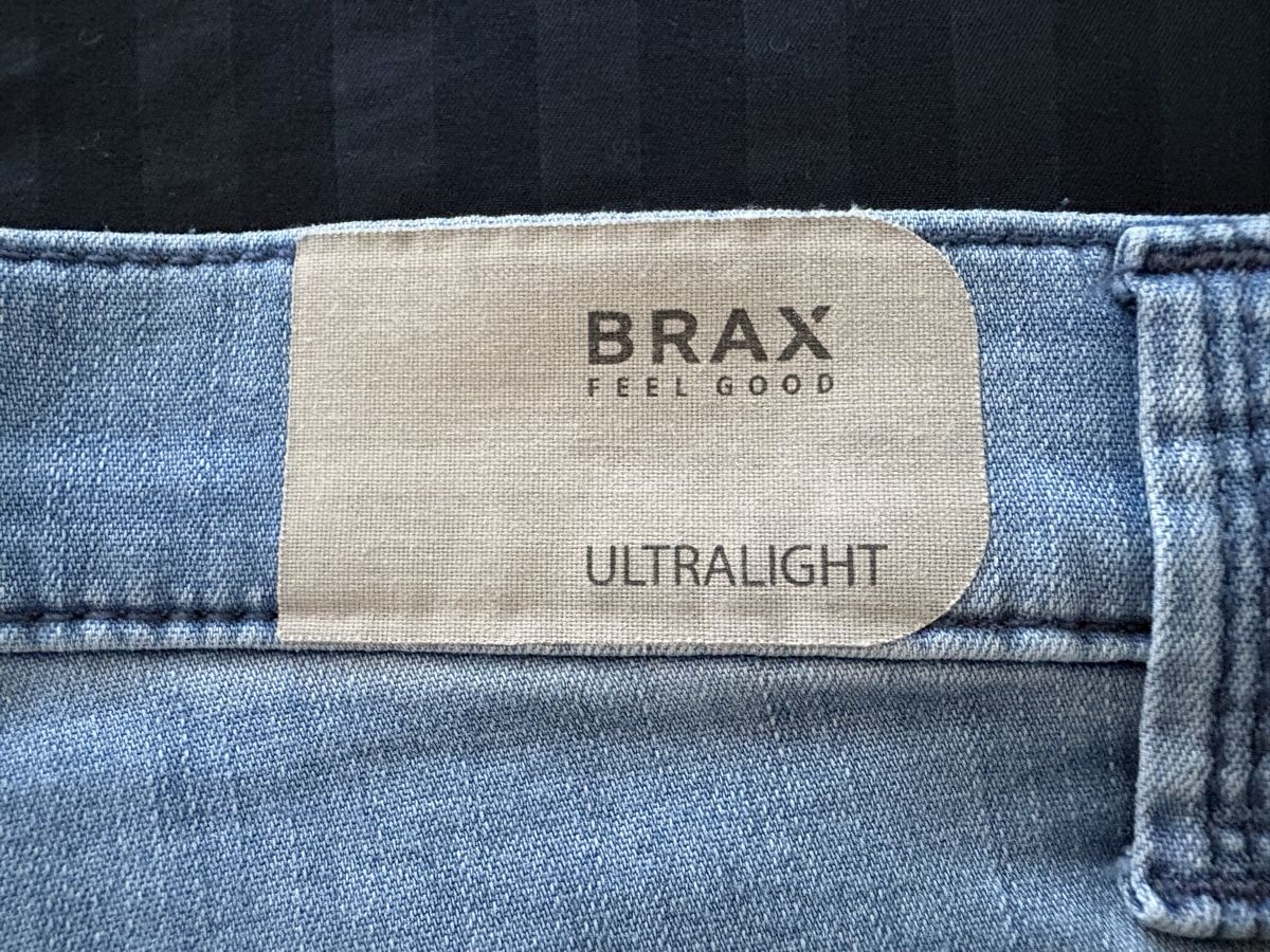 Brax Jeans: Brax Ultralight Jeans-Shorts Gr.46 – Nuovo (secondo la descrizione) da Windisch venduto da mister_sp 2