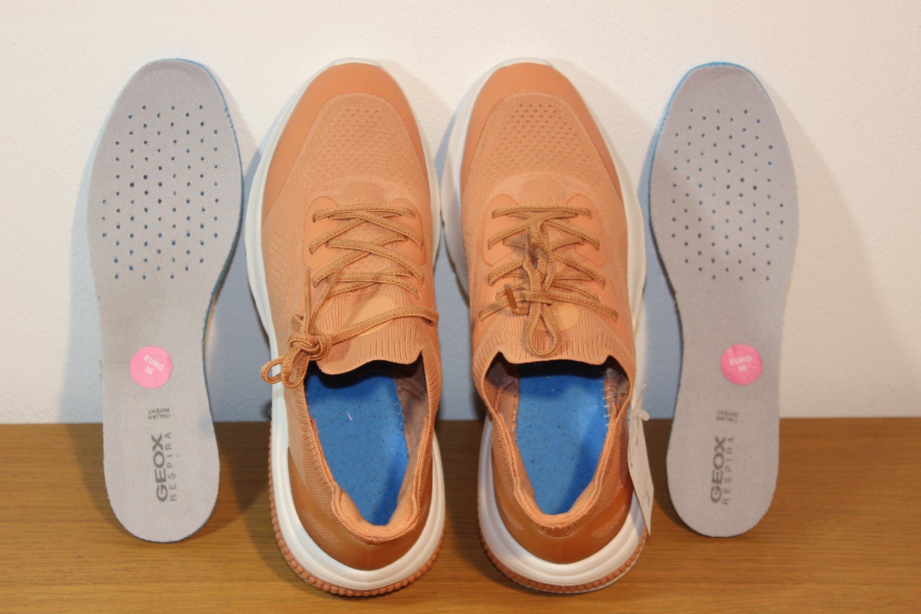 Geox Scarpe da donna: Geox Damen-Sneaker, Gr. 38 – Nuovo (secondo la descrizione) da Basel venduto da Mila_Graf 3