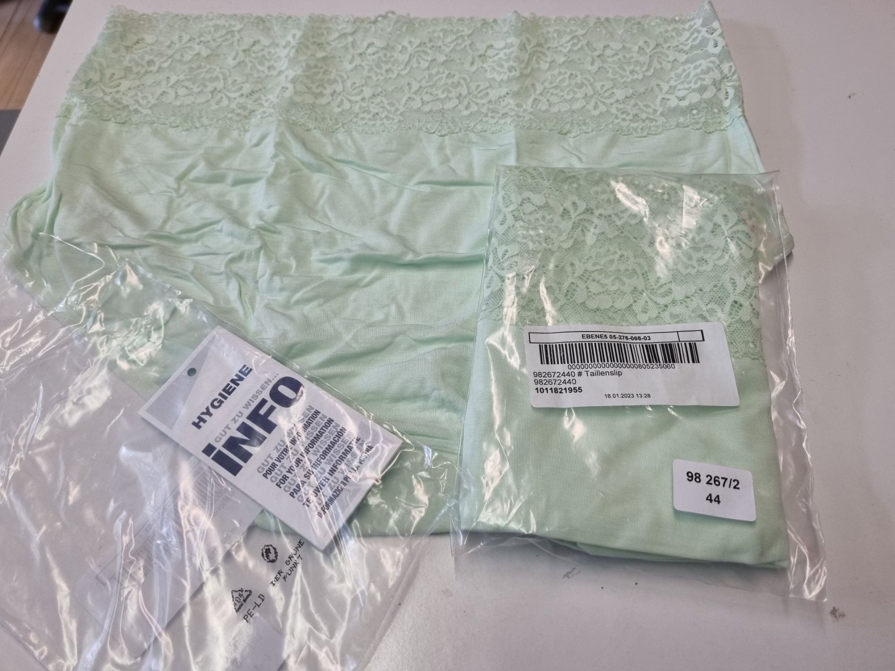 Altra biancheria intima: Taillenslip Grösse 44 – Nuovo e nell'imballaggio originale da Schönenwerd venduto da Chez_Mimi 1